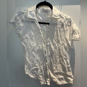 Bella Dahl white linen cap sleeve button down
Size S